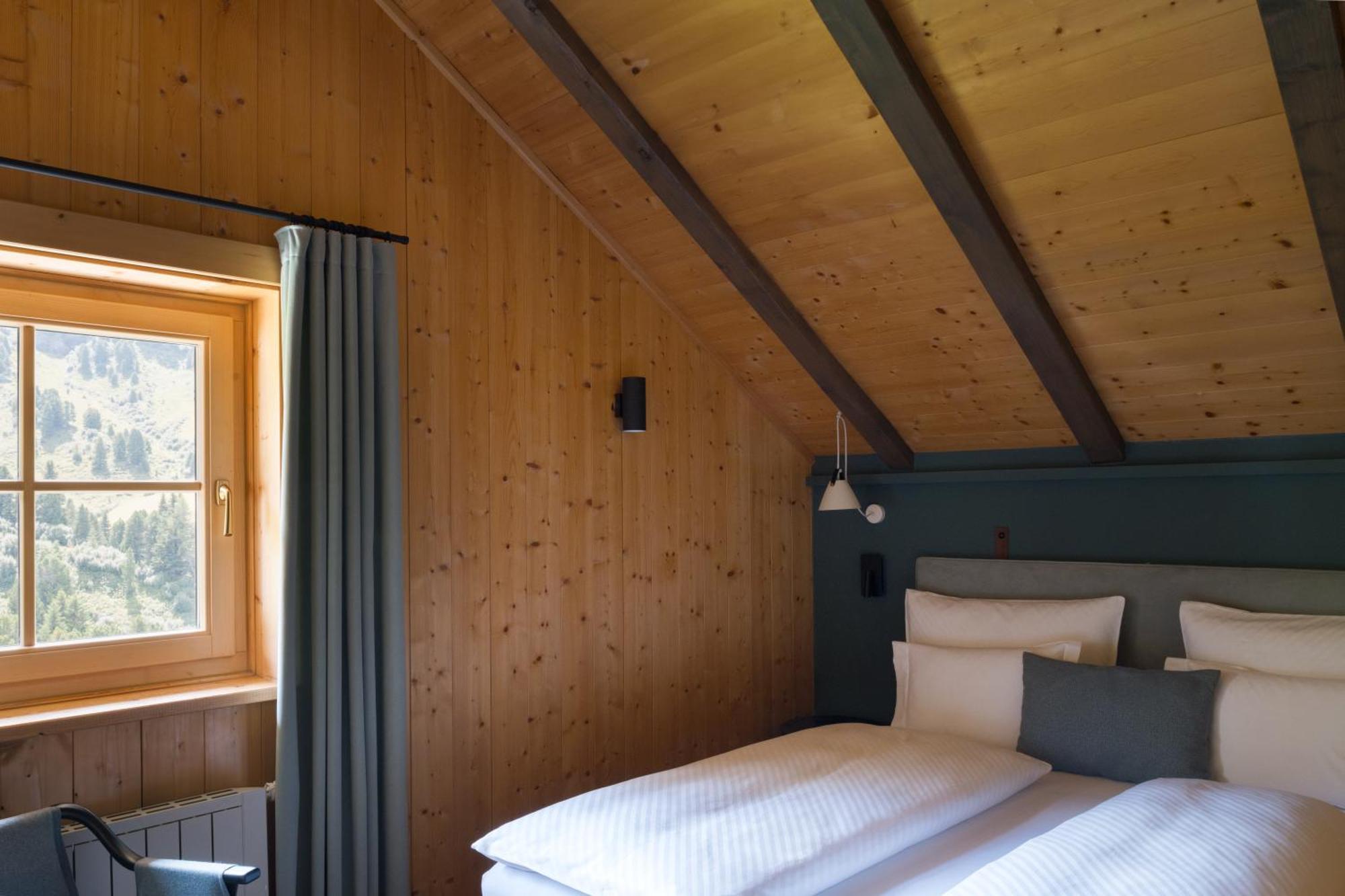 Zallinger Dolomites Alpe Di Siusi Room photo