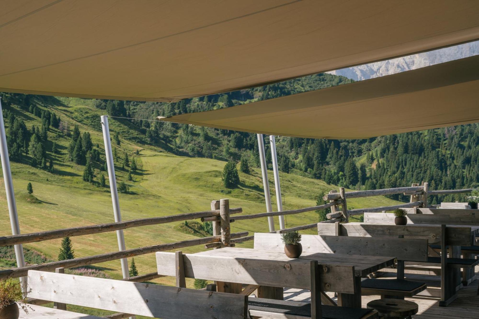 Zallinger Dolomites Alpe Di Siusi Exterior photo